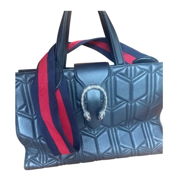 Gucci Matelasse Leather
Dionysus Tote Bag W/Canvas Strap, Great condition - Picture 1 of 9